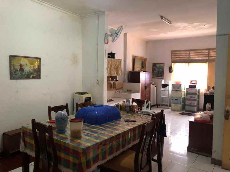 dijual rumah komplek cipinang baru