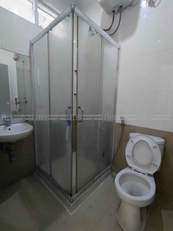 dijual rumah komplek citra garden
