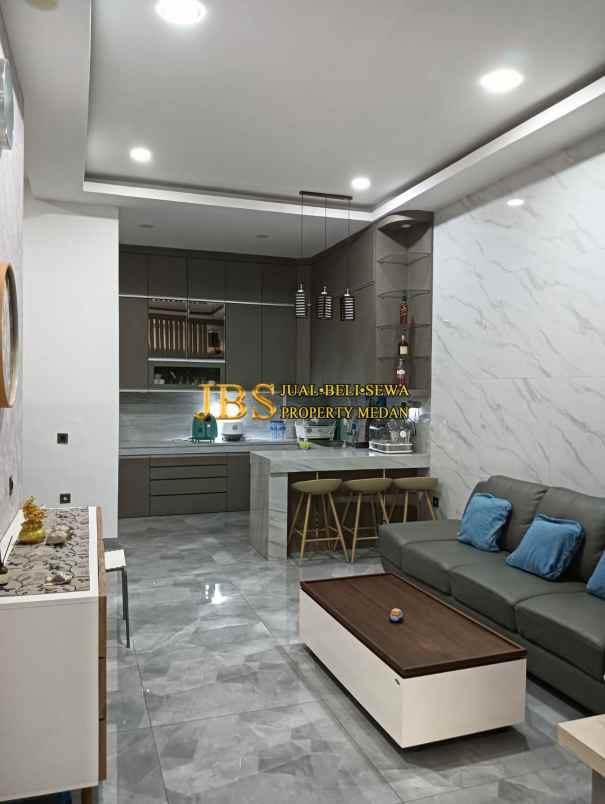 dijual rumah komplek citraland gama