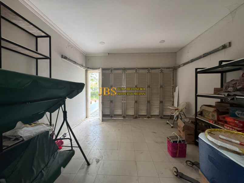 dijual rumah komplek citraland gama