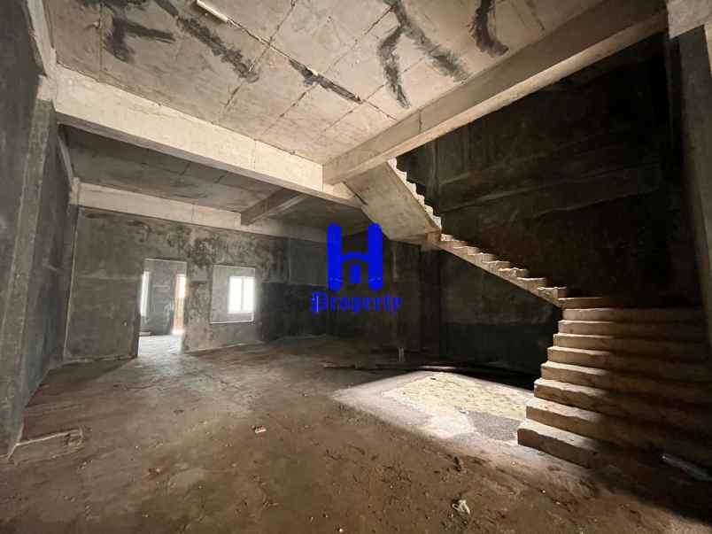 dijual rumah komplek jati mas jalan