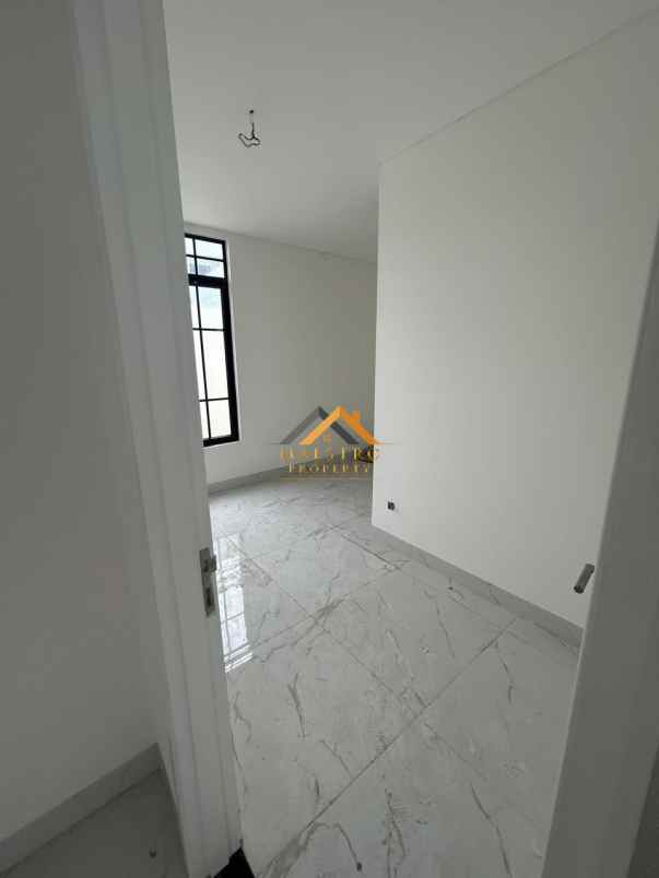 dijual rumah komplek jewel garden jl