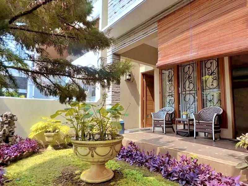 dijual rumah komplek ligamas