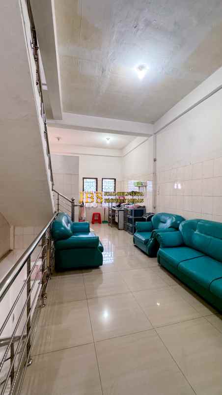 dijual rumah komplek madio mega mas