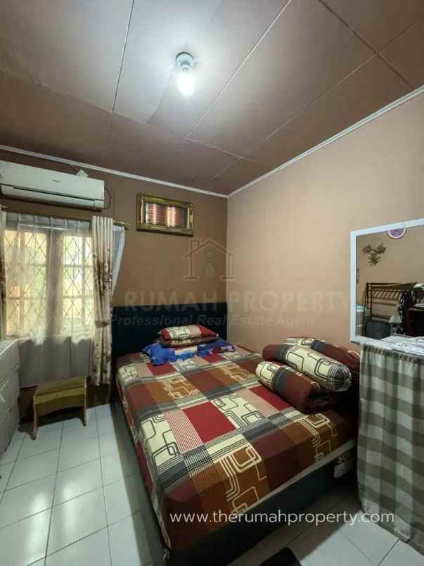 dijual rumah komplek pondok kelapa indah