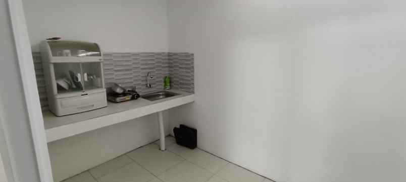 dijual rumah komplek private village