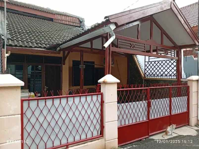 dijual rumah komplek ptb pondok kelapa