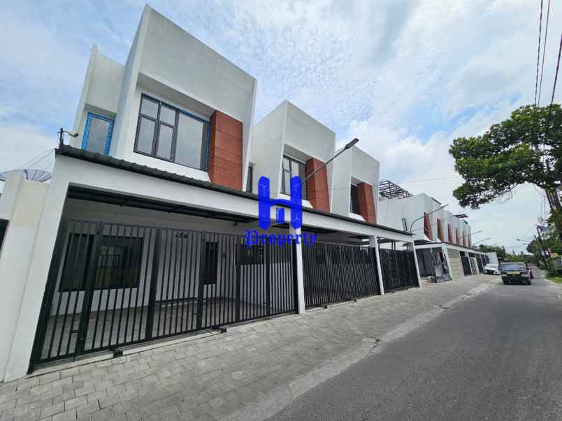 dijual rumah komplek rukun mas jalan