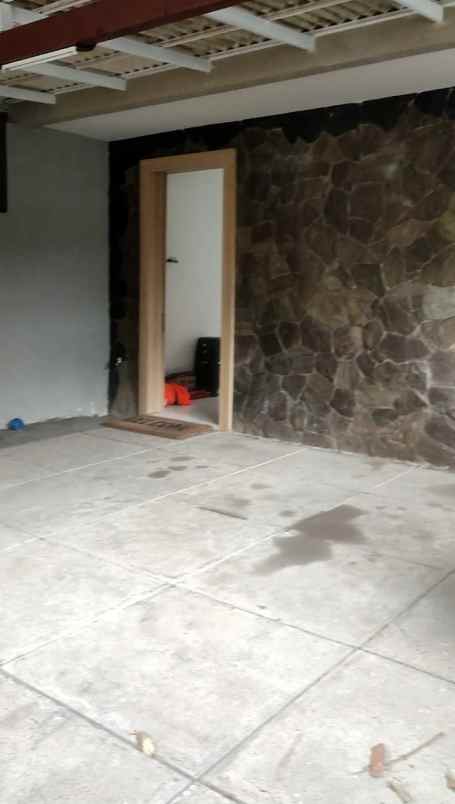 dijual rumah komplek setraduta bandung