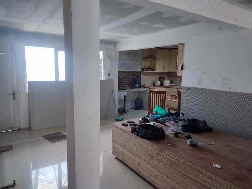 dijual rumah komplek setraduta bandung
