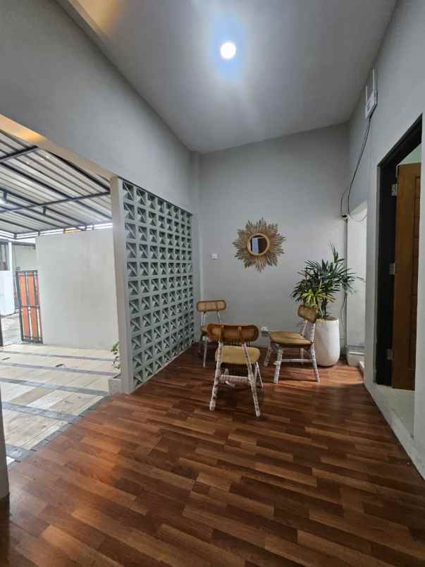 dijual rumah konsep villa private pool turi sleman