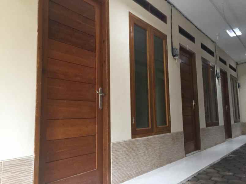 dijual rumah kontrakan 8 pintu di jatikramat jatiasih