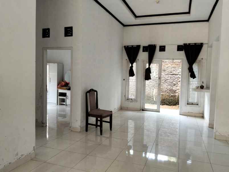 dijual rumah kp kadudampit tenjolaut