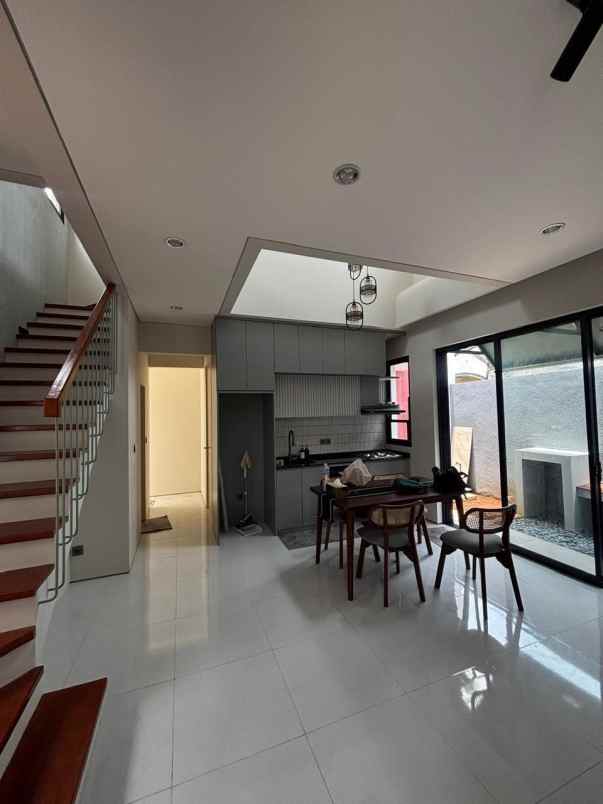 dijual rumah kranggan bekasi