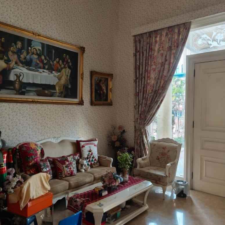 dijual rumah kupang indah