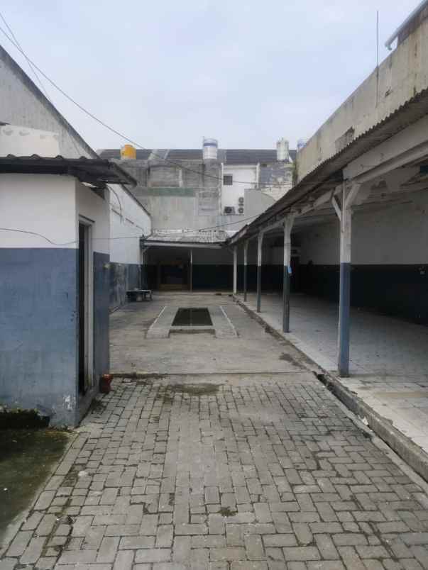 dijual rumah kutisari selatan