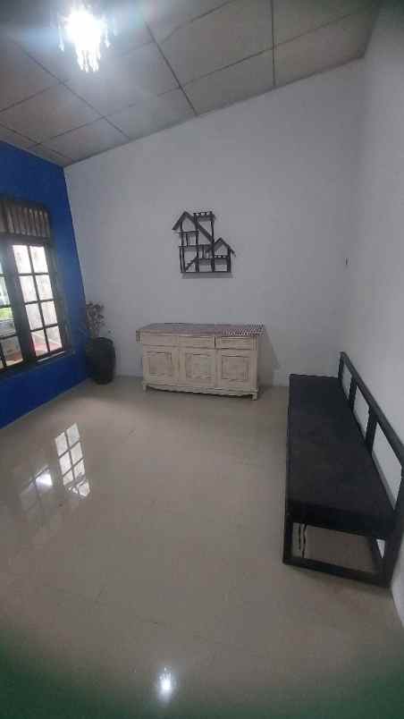 dijual rumah lemah gempal