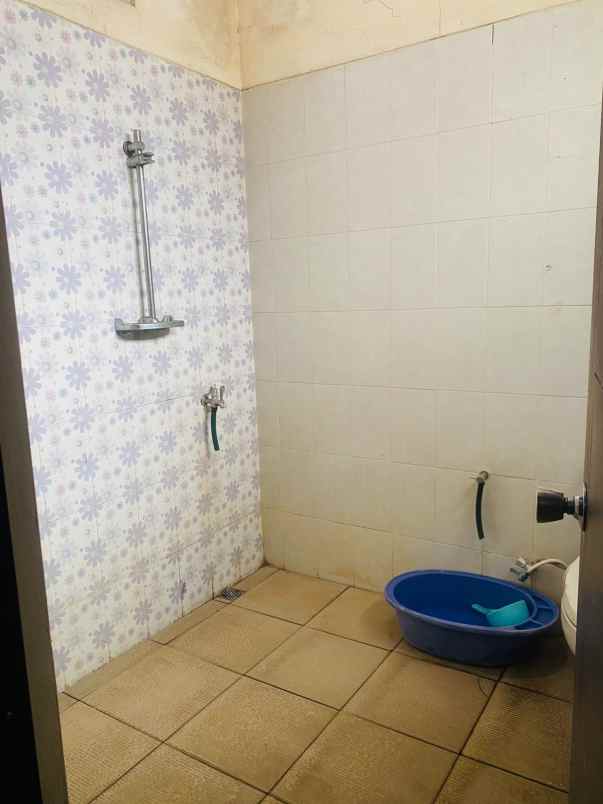 dijual rumah limo depok