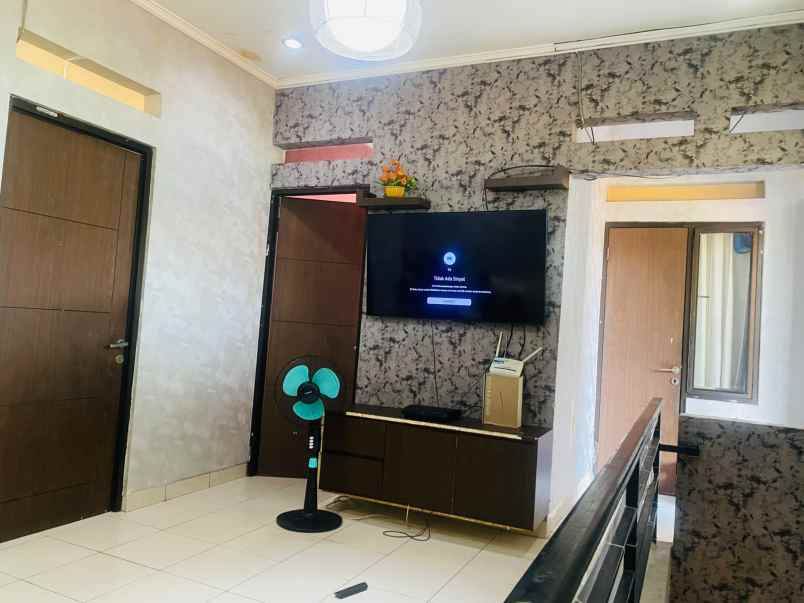 dijual rumah limo depok