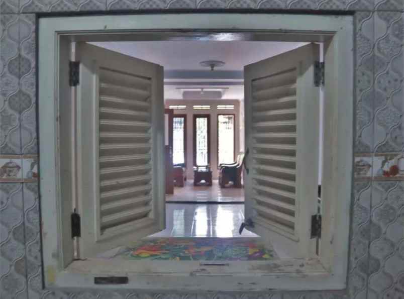 dijual rumah lingkungan nyaman
