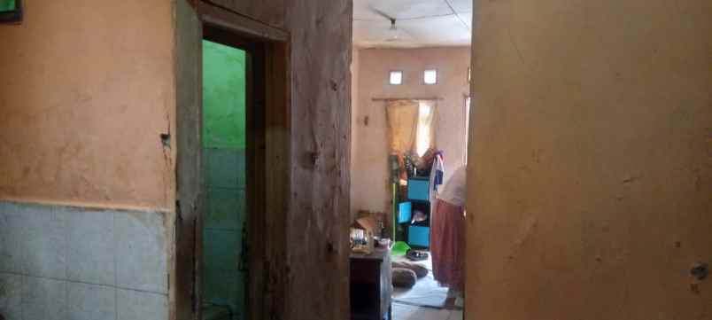 dijual rumah lingkungan perumahan