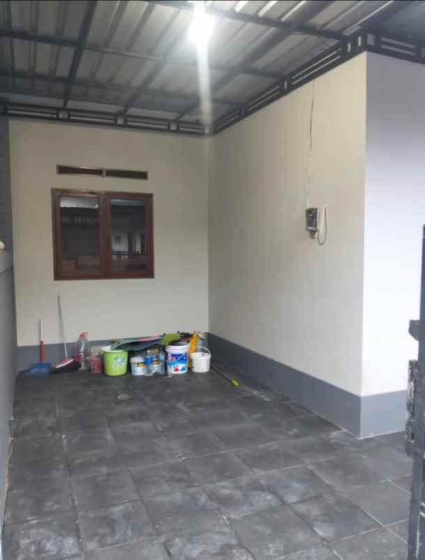 dijual rumah lokasi jalan dalung permai