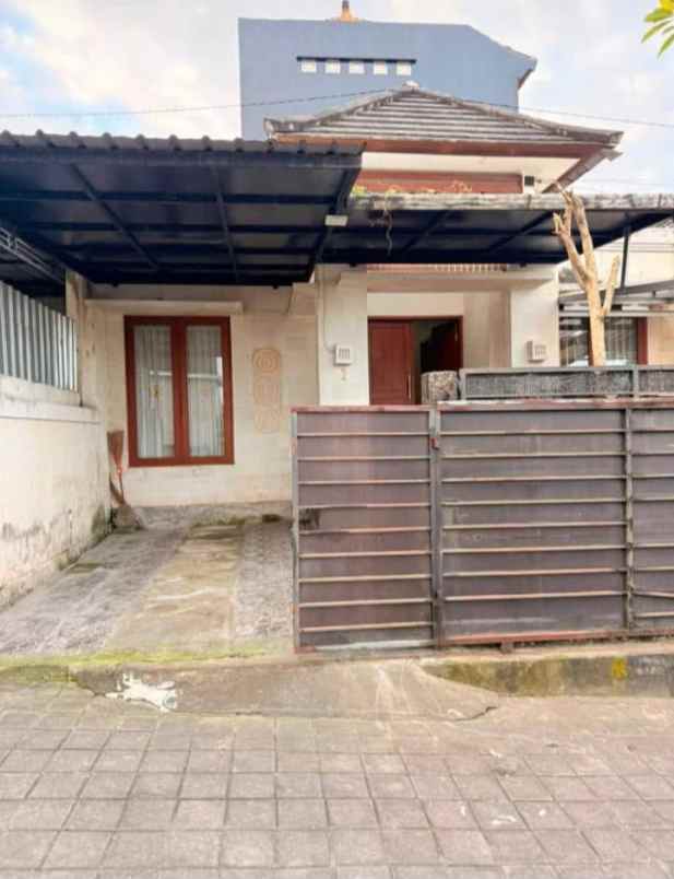 dijual rumah lokasi siulan penatih denpasar timur