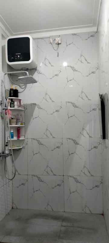 dijual rumah luas siap huni di depok jaya agung depok