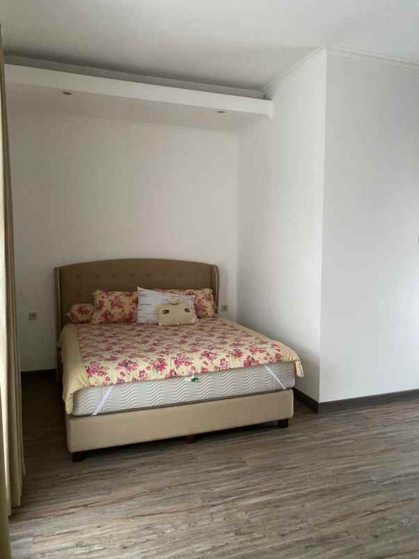 dijual rumah mainroad jl sukanagara