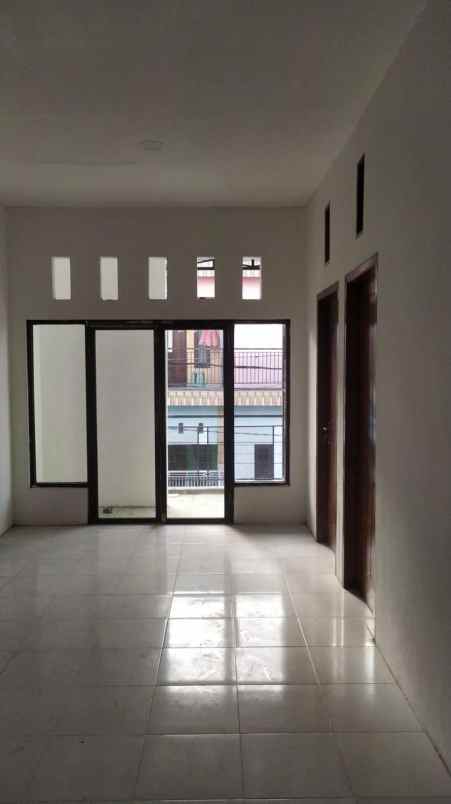 dijual rumah medayu utara