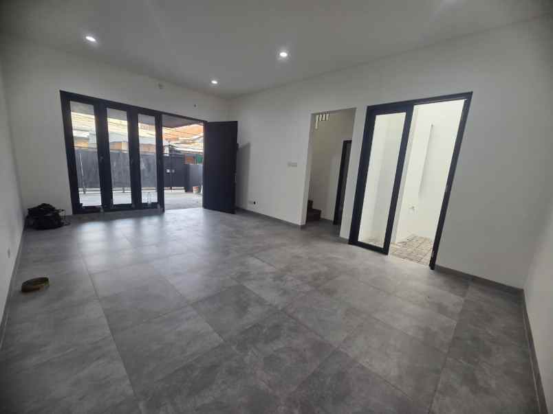 dijual rumah menteng jakarta pusat