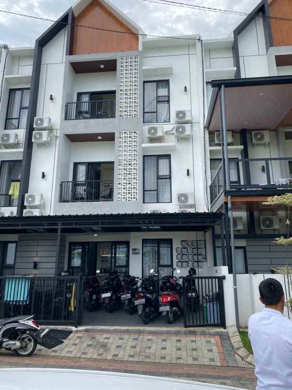 dijual rumah merjosari