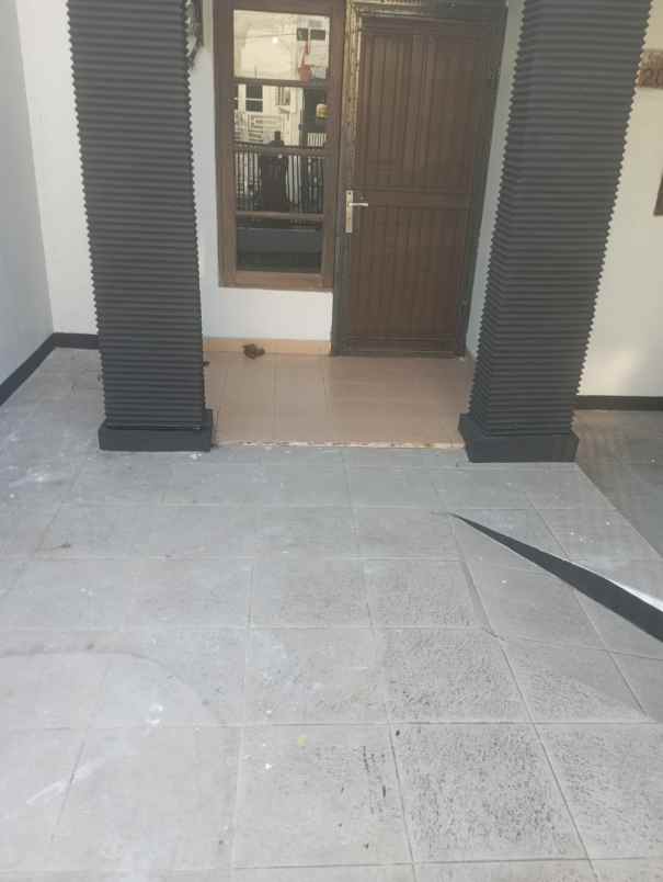 dijual rumah metland menteng