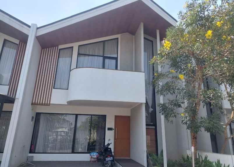 dijual rumah mewah murah lokasi nyaman via lelang