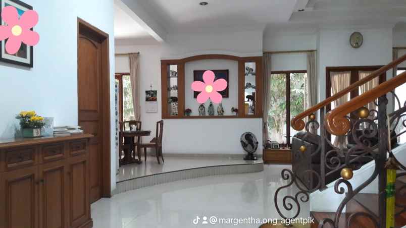 dijual rumah muara karang jakut hadap utara shm