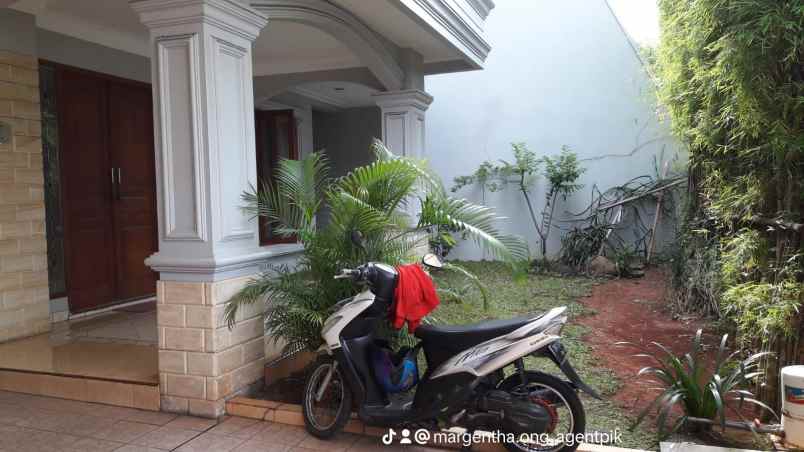 dijual rumah muara karang jakut hadap utara shm