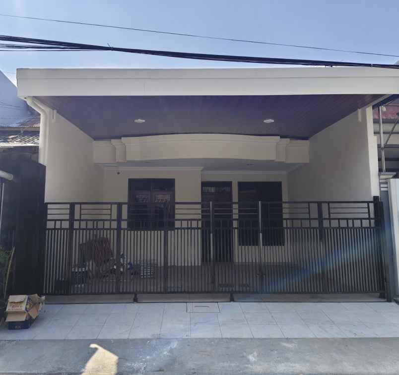 dijual rumah mulyorejo