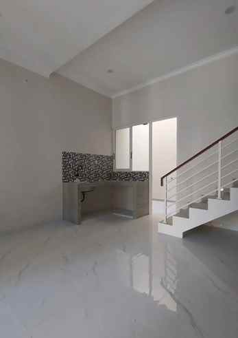 dijual rumah mulyosari utara