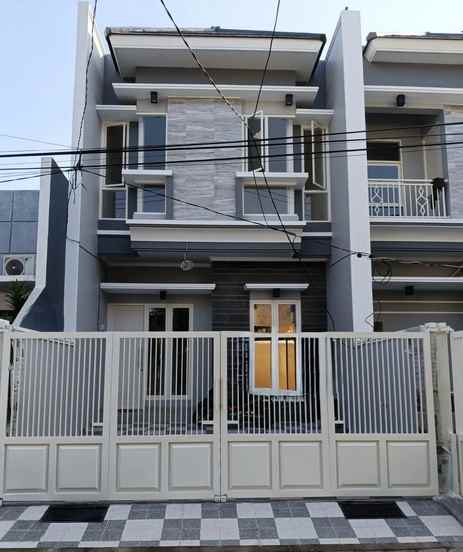 dijual rumah mulyosari utara