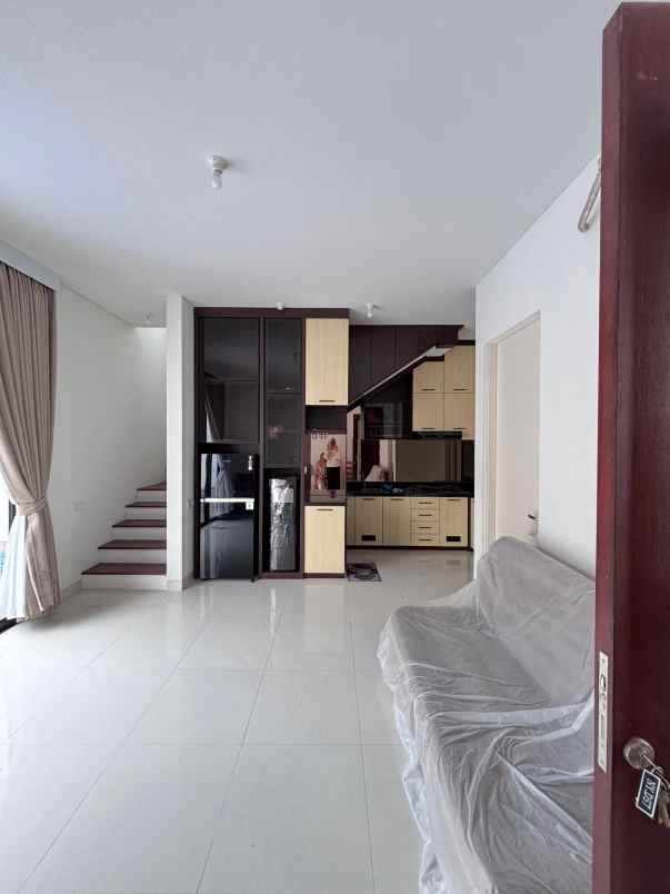 dijual rumah nilaya resort residence