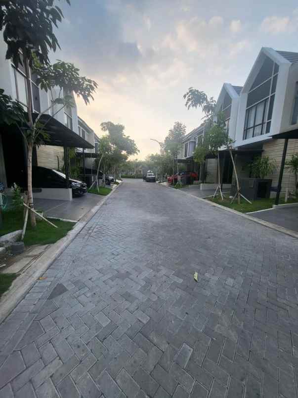 dijual rumah northwest park
