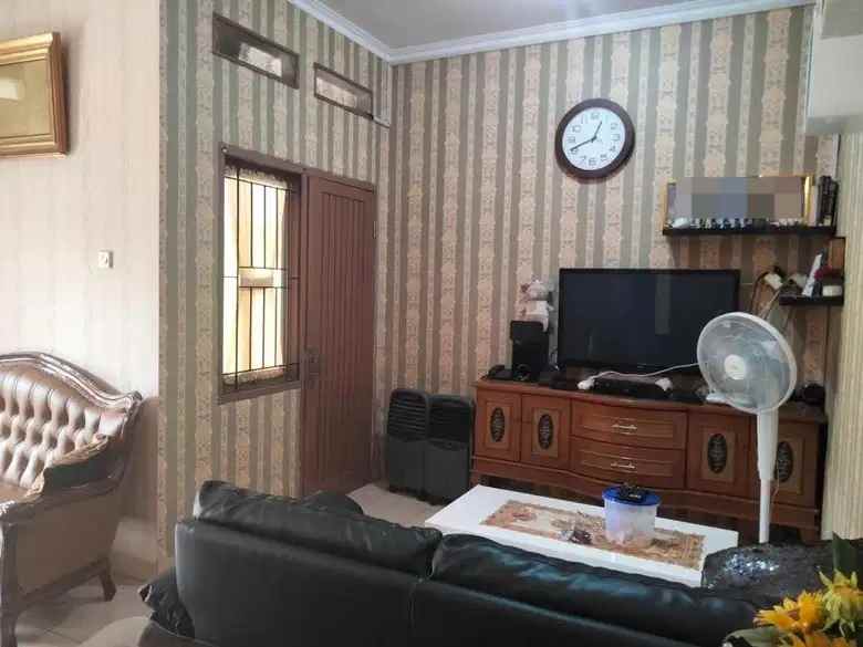 dijual rumah nyaman harga bersahabat siap huni ciledug