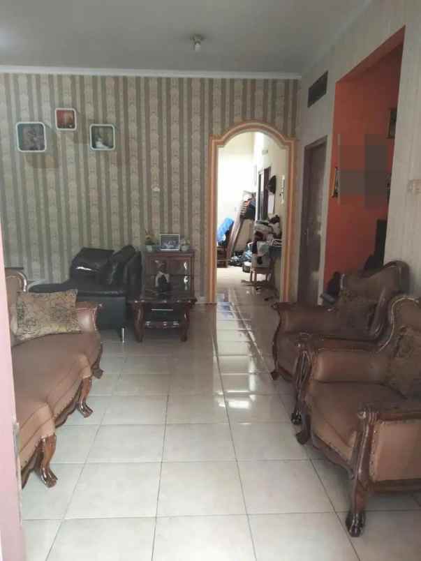 dijual rumah nyaman harga bersahabat siap huni ciledug