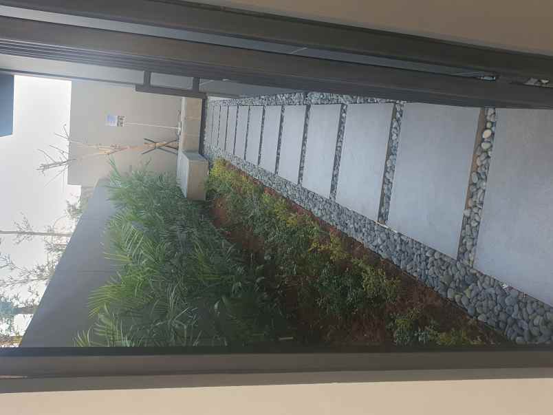 dijual rumah oaze lippo cikarang jl mh