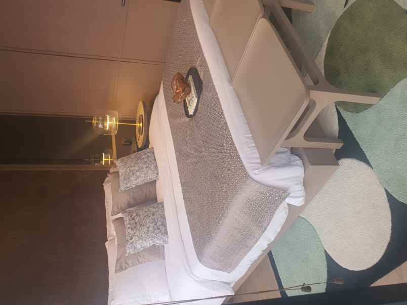 dijual rumah oaze lippo cikarang jl mh