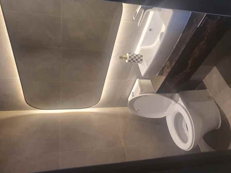 dijual rumah oaze lippo cikarang jl mh