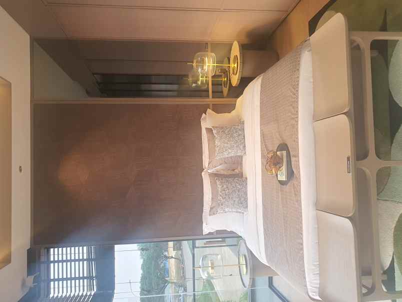 dijual rumah oaze lippo cikarang jl mh
