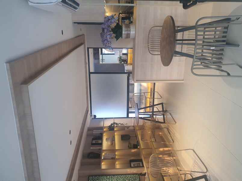 dijual rumah oaze lippo cikarang jl mh