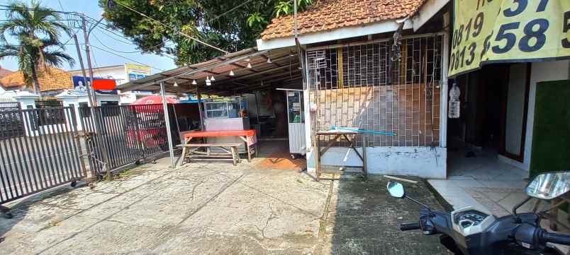 dijual rumah otista