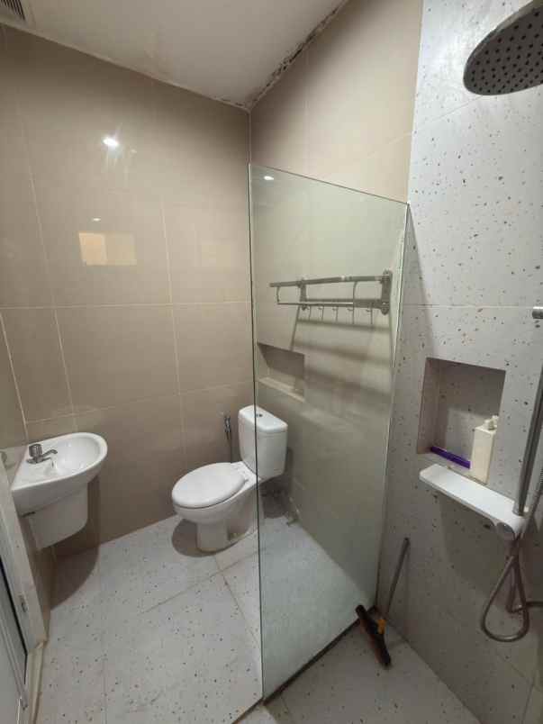 dijual rumah palm blossom